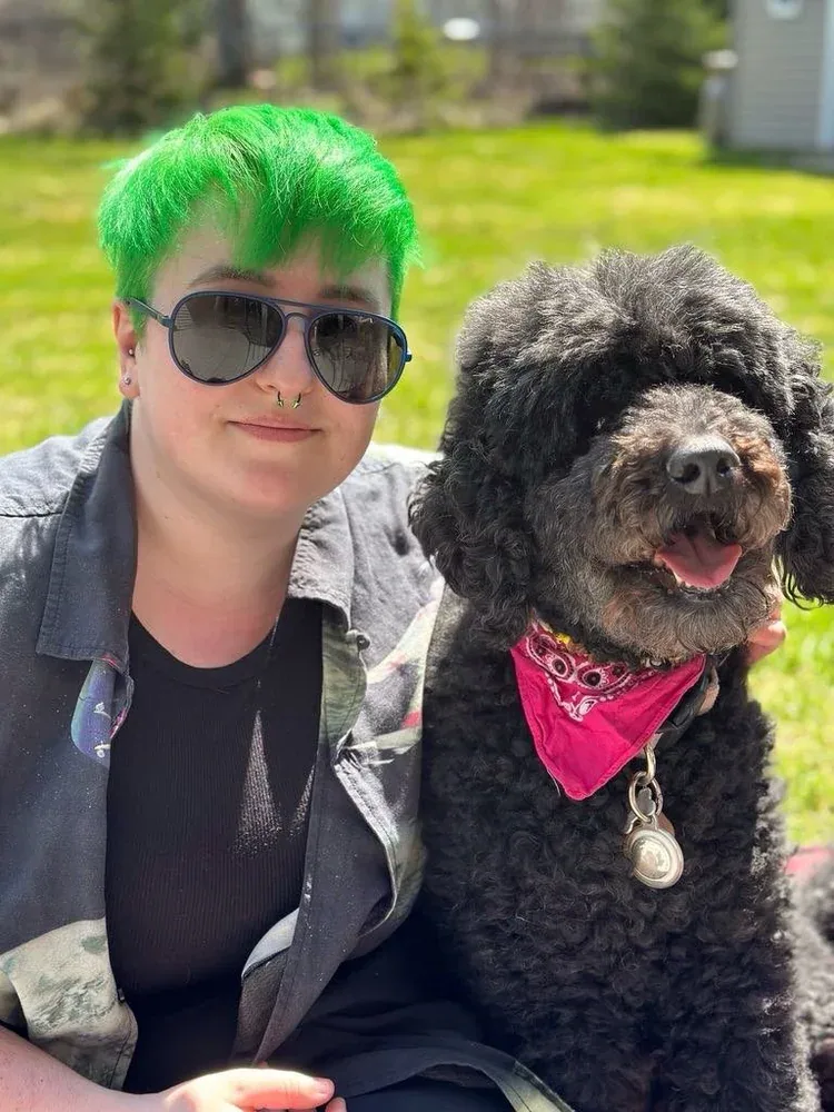 Lee from the Jollytails Dartmouth customer service team
